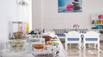 Sunshine Hotel
