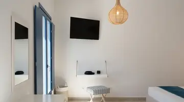 Sunshine Hotel
