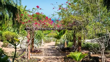 Sunshine Marine Lodge****