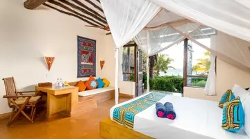 Sunshine Marine Lodge****
