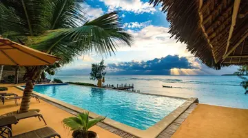Sunshine Marine Lodge****