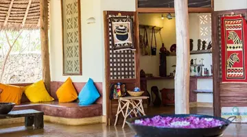 Sunshine Marine Lodge****