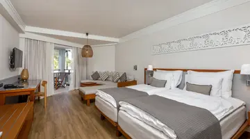 SUNWING BANGTAO BEACH