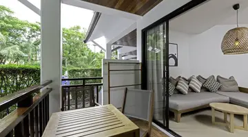 SUNWING KAMALA BEACH