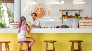 SUNWING KAMALA BEACH