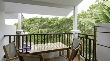 SUNWING KAMALA BEACH
