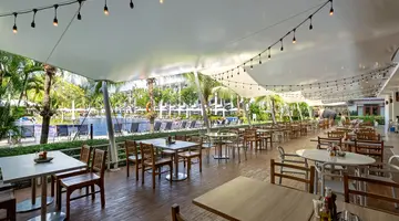 SUNWING KAMALA BEACH