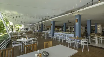 SUNWING KAMALA BEACH