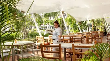 SUNWING KAMALA BEACH