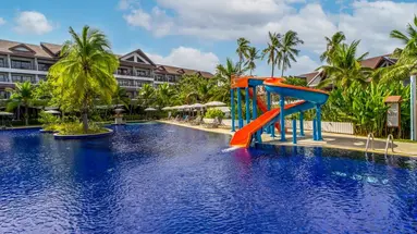SUNWING KAMALA BEACH