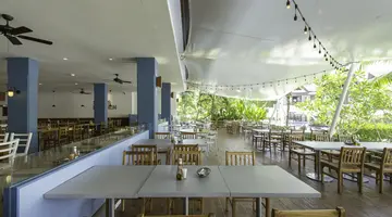 SUNWING KAMALA BEACH