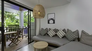 SUNWING KAMALA BEACH