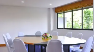 SUNWING KAMALA BEACH