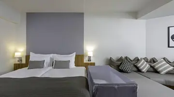 SUNWING KAMALA BEACH