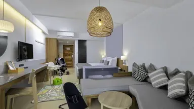 SUNWING KAMALA BEACH