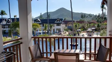 SUNWING KAMALA BEACH
