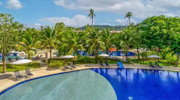 SUNWING KAMALA BEACH