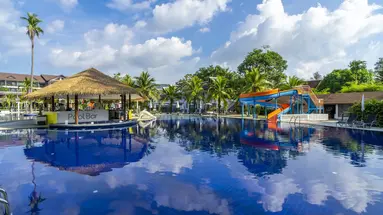SUNWING KAMALA BEACH