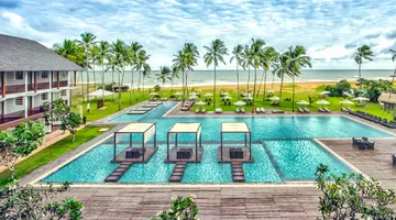 Suriya Luxury Resort