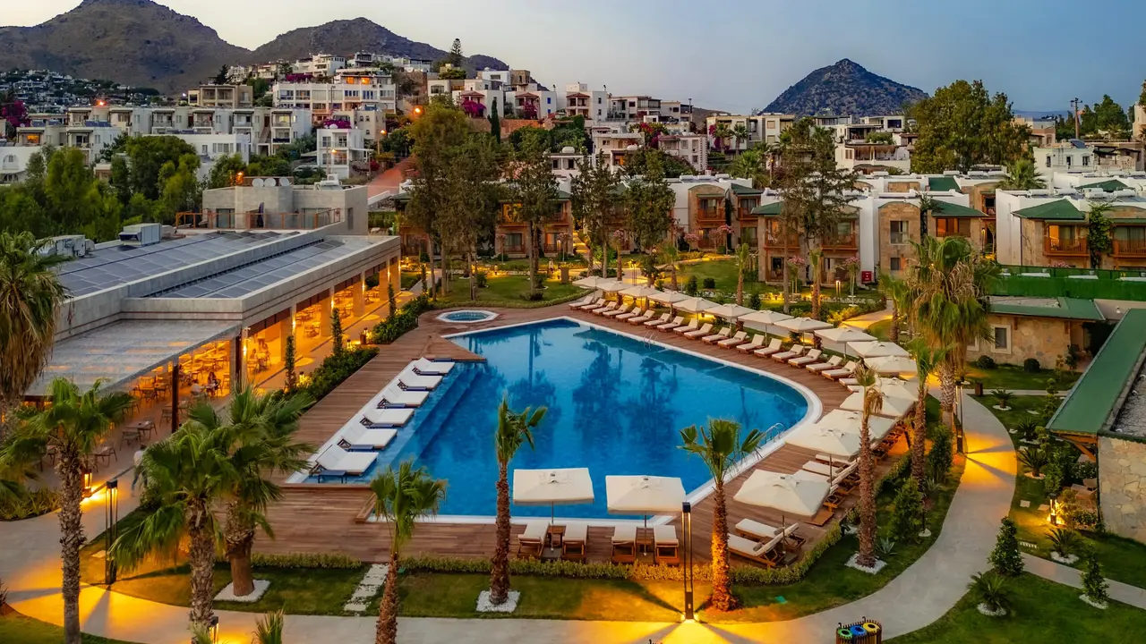 SUUM BODRUM ADULT ONLY +16