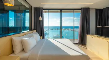 SWARN BY HAWKS HOTELS