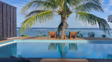 SWARN BY HAWKS HOTELS