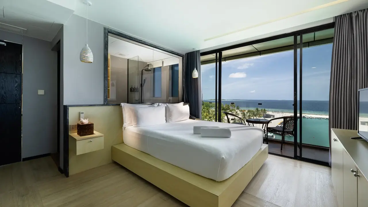 SWARN BY HAWKS HOTELS