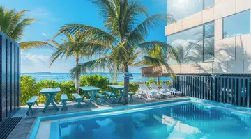 SWARN BY HAWKS HOTELS