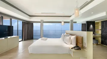 SWARN BY HAWKS HOTELS