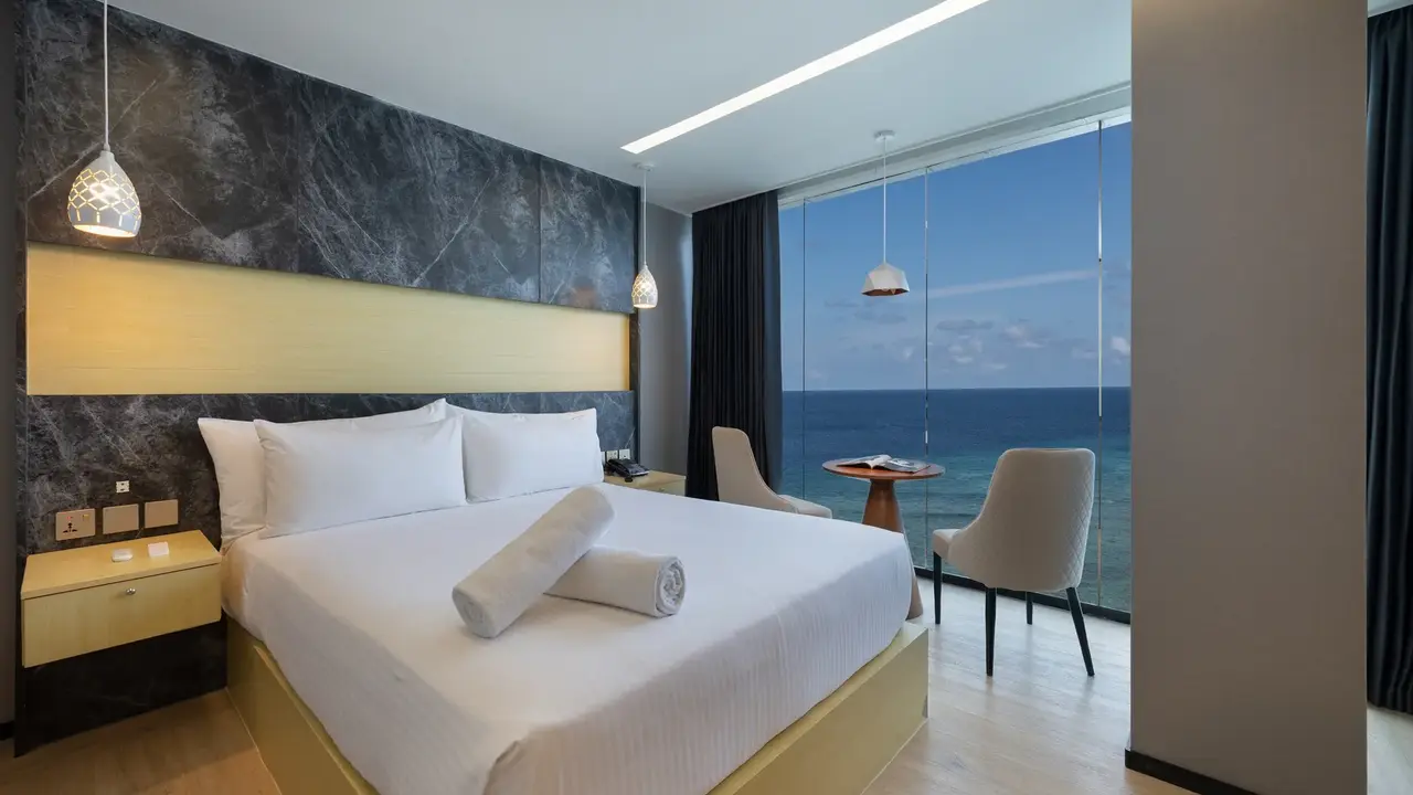 SWARN BY HAWKS HOTELS