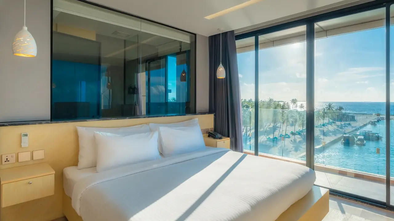 SWARN BY HAWKS HOTELS
