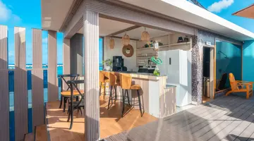 SWARN BY HAWKS HOTELS