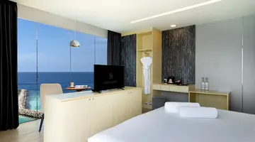 SWARN BY HAWKS HOTELS