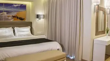 Swell Boutique Hotel