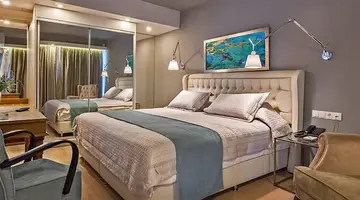 Swell Boutique Hotel