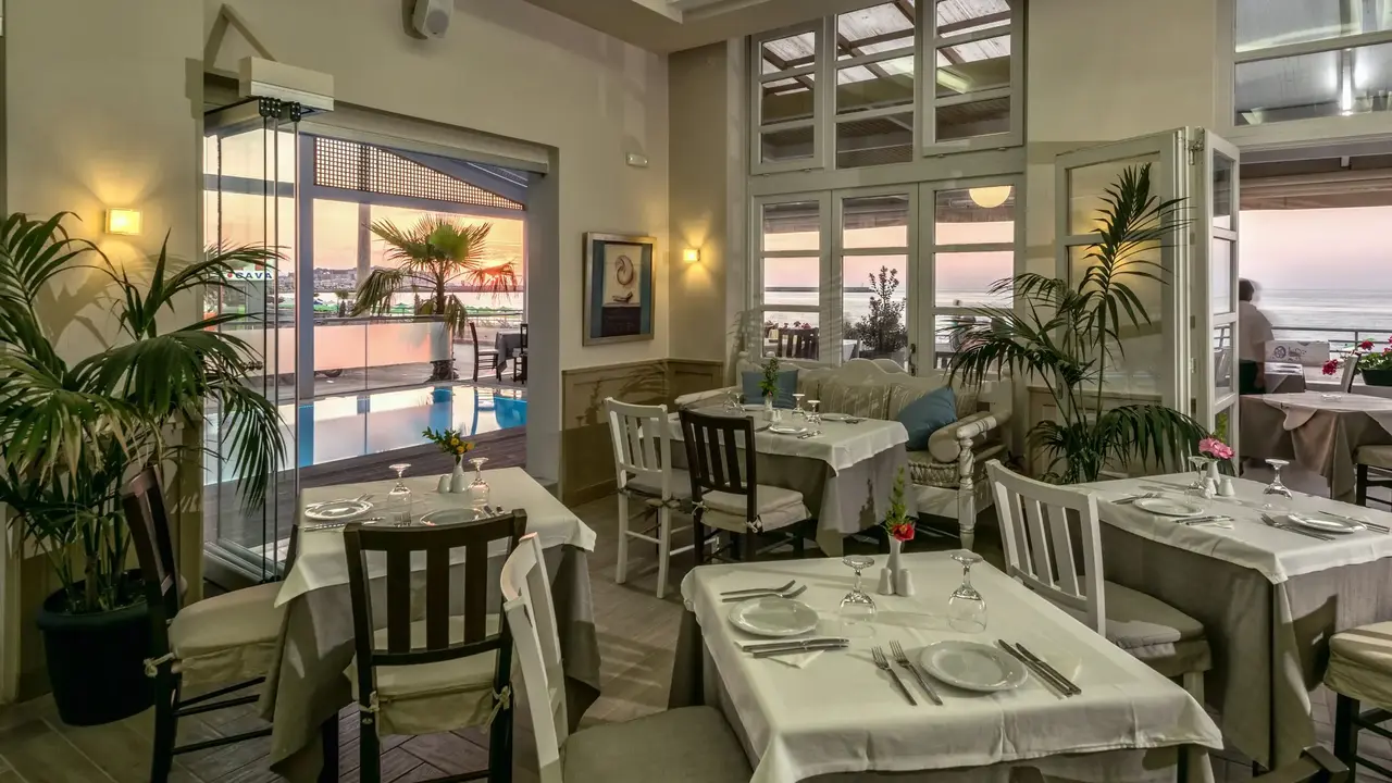 Swell Boutique Hotel