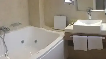 Swell Boutique Hotel