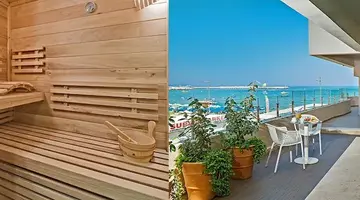 Swell Boutique Hotel