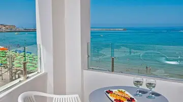 Swell Boutique Hotel