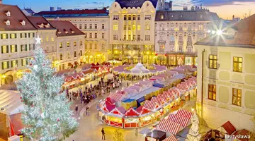 Świąteczne jarmarki nad Dunajem