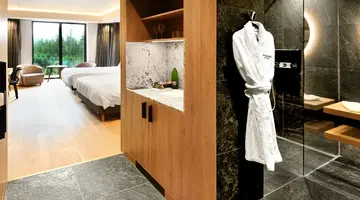 Swissotel Damian Jasna
