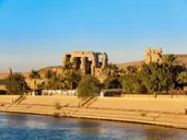 Symbole Egiptu – Nil i Piramidy z Marsa Alam