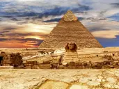 Symbole Egiptu – Nil i Piramidy z Marsa Alam