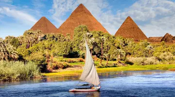 Symbole Egiptu – Nil i Piramidy z Marsa Alam