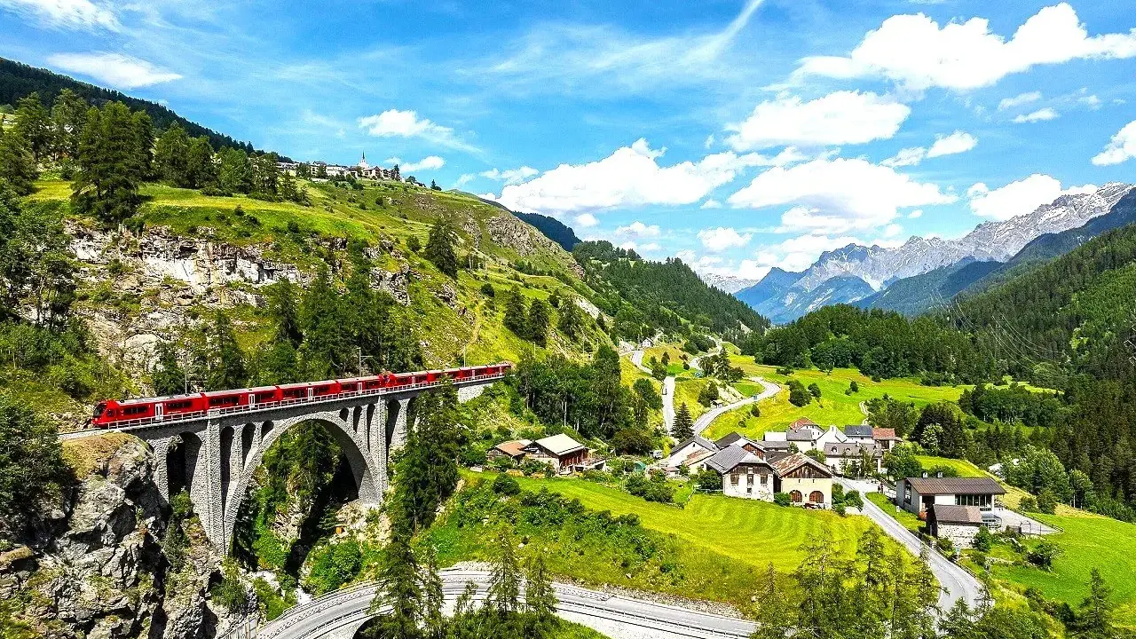 SZWAJCARIA I WŁOCHY, PODRÓŻ BERNINA EXPRESS