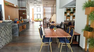 T HOTEL PREMIUM SUITES