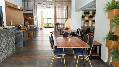 T HOTEL PREMIUM SUITES