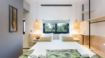 T HOTEL PREMIUM SUITES
