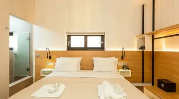T Hotel Premium Suites