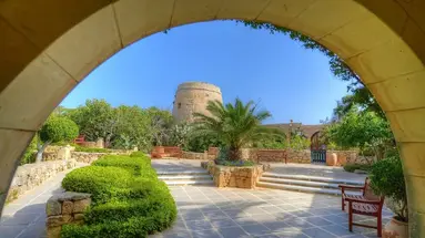 Ta' Cenc Hotel